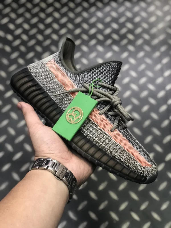 Yeezy shoes - Replica shoes