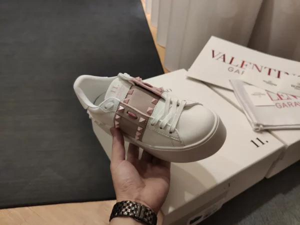 Valentino shoes - Replica shoes