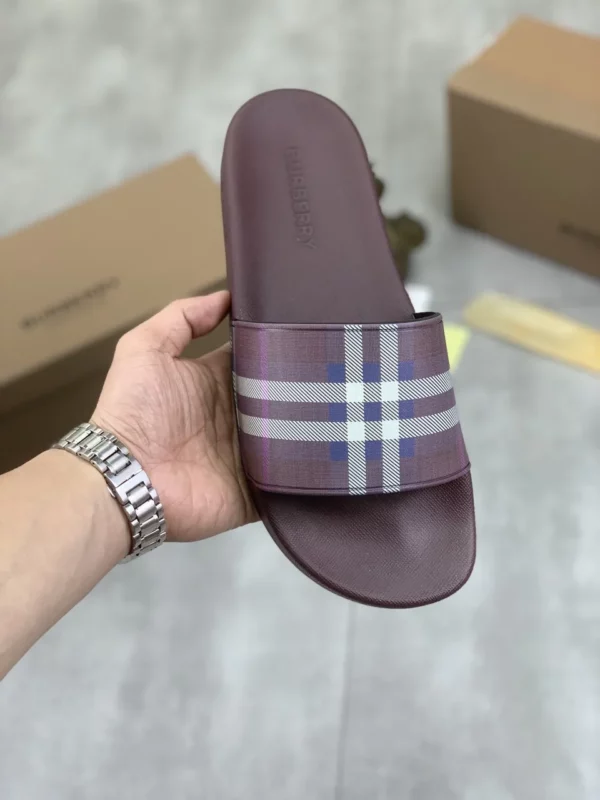 Burberry shoes - Replica shoes