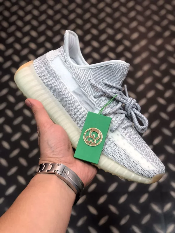 Yeezy shoes - Replica shoes