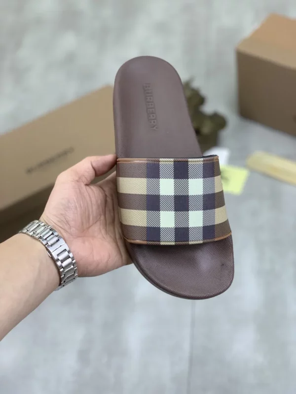 Burberry shoes - rep shoes