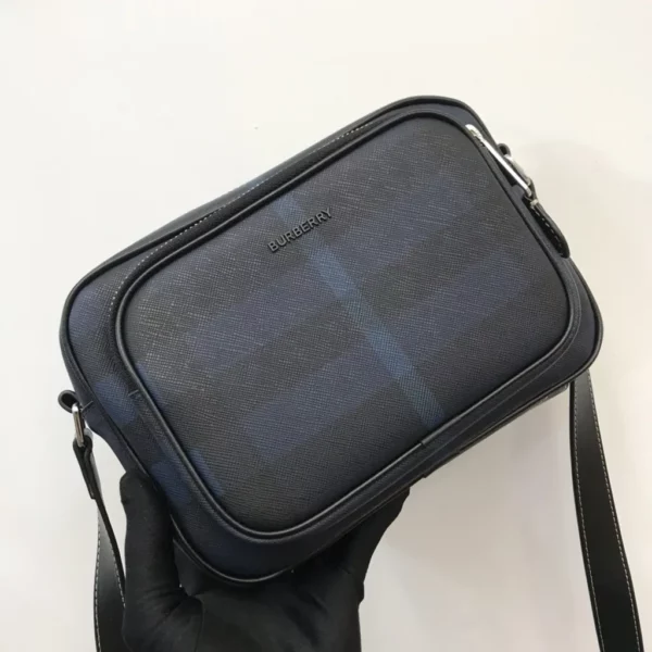 Burberry bag - rep bags