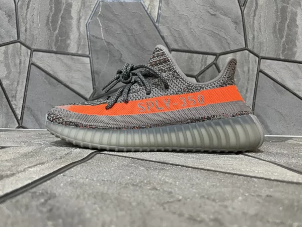 Yeezy shoes - Replica shoes