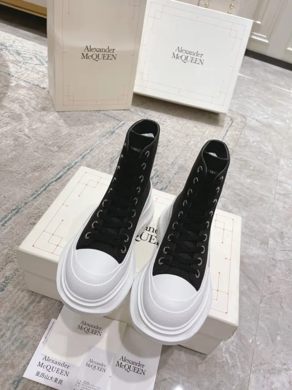 Alexander MCQueen shoes - Replica shoes