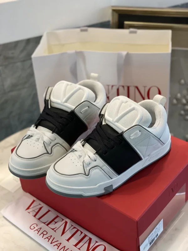 Valentino shoes - Replica shoes