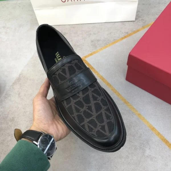 Valentino shoes - rep shoes