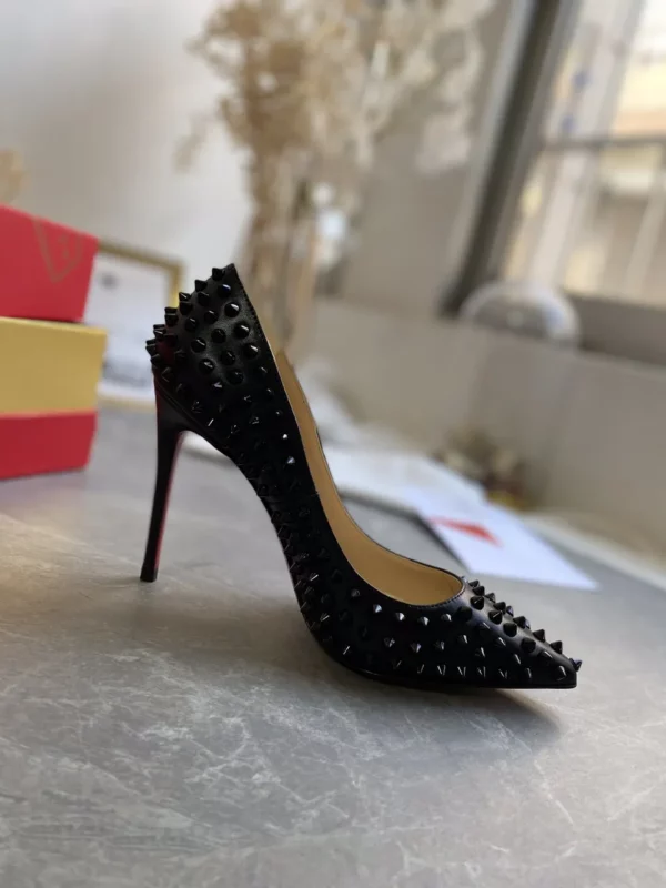 Christian Louboutin shoes - Replica shoes