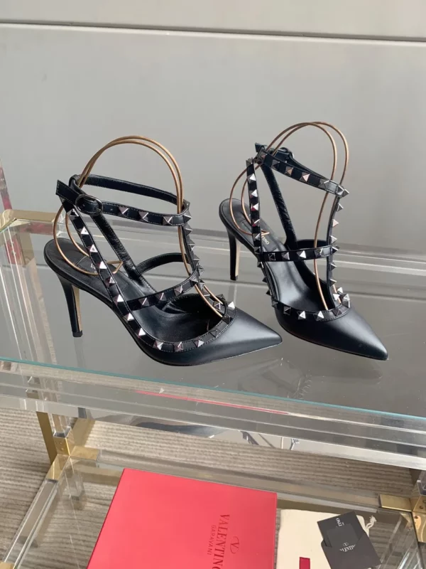 Valentino shoes - Replica shoes