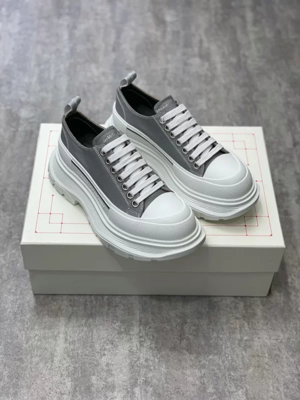 Alexander MCQueen shoes - rep shoes