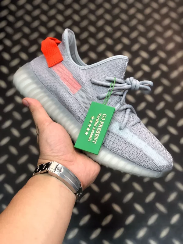 Yeezy shoes - Replica shoes