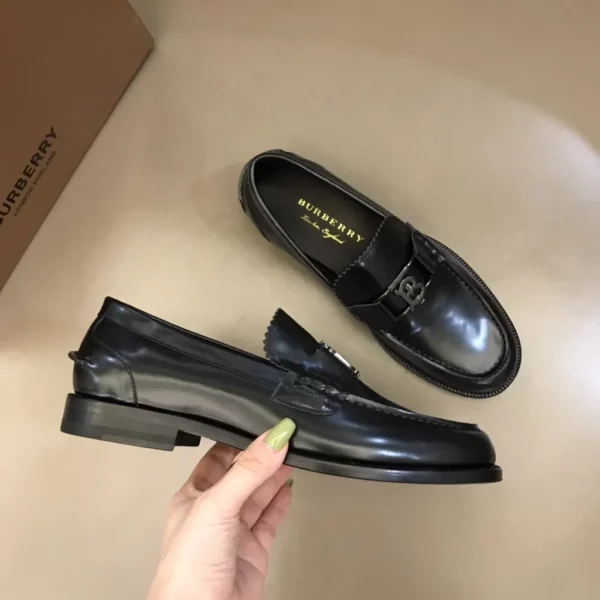 Burberry shoes - Reps shoes