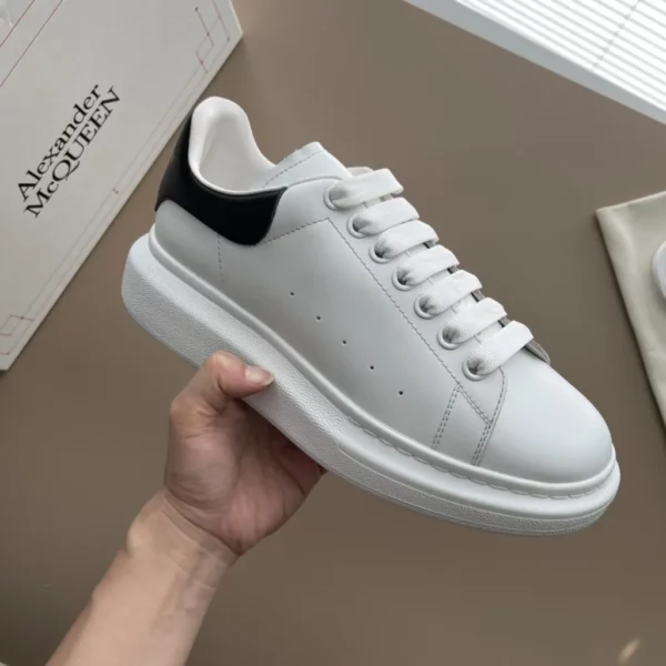 Alexander MCQueen shoes - rep shoes