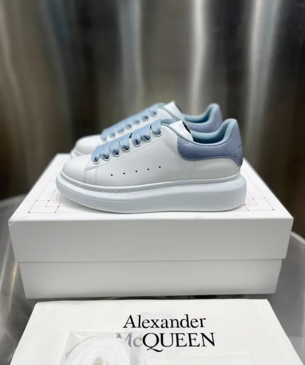 Alexander MCQueen shoes - rep shoes