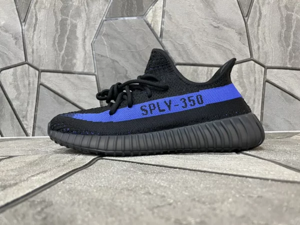 Yeezy shoes - Reps shoes