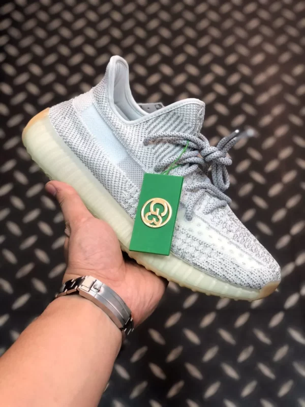 Yeezy shoes - Replica shoes