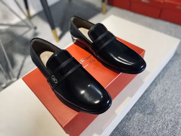 Ferragamo shoes - rep shoes