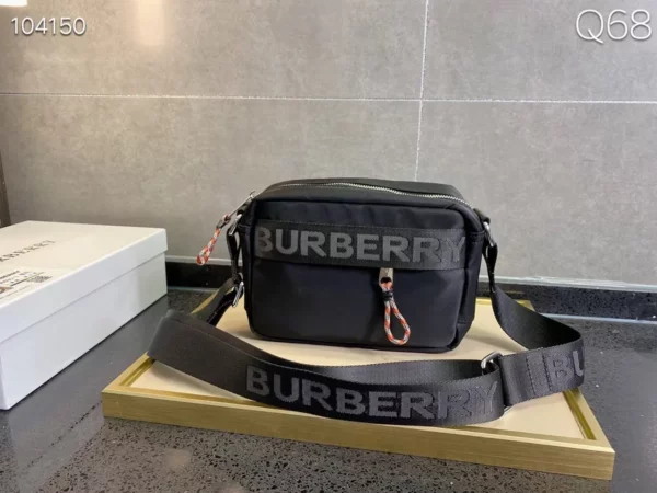 Burberry bag - rep bags