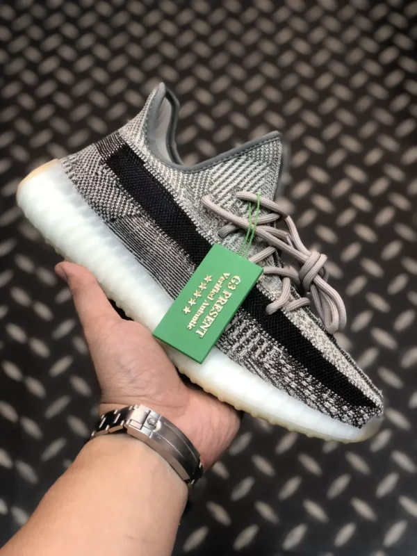 Yeezy shoes - Replica shoes