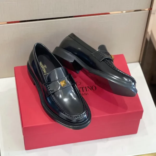 Valentino shoes - Replica shoes