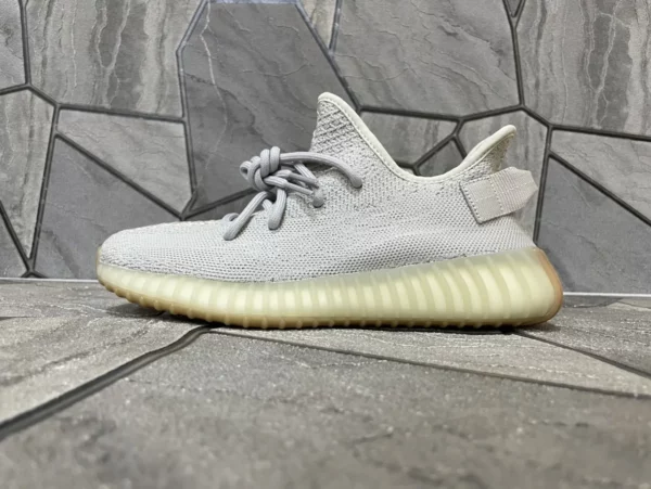 Yeezy shoes - Replica shoes