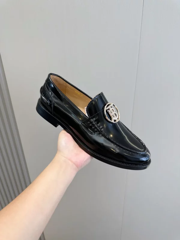 Burberry shoes - Reps shoes