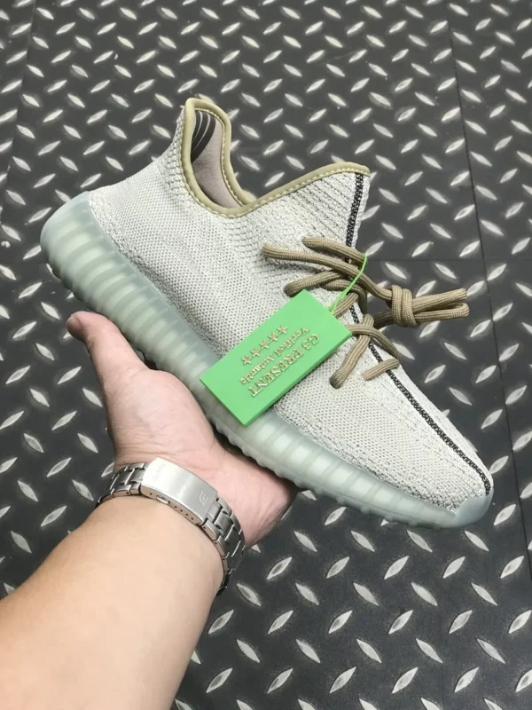 Yeezy shoes - Replica shoes