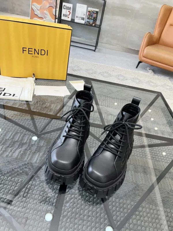 Fendi shoes - Replica shoes