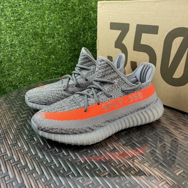 Yeezy shoes - rep shoes