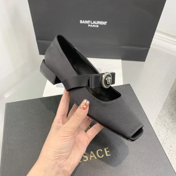 Versace shoes - Replica shoes