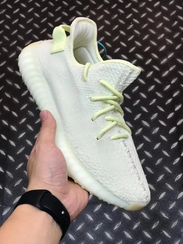 Yeezy shoes - Replica shoes