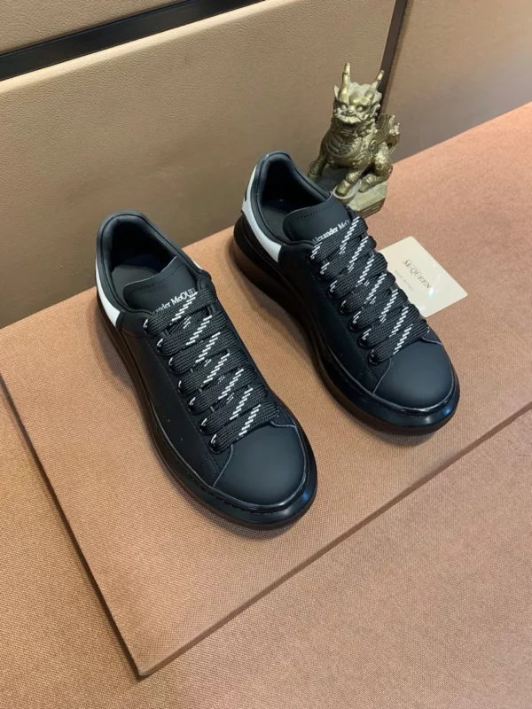 Alexander MCQueen shoes - Reps shoes