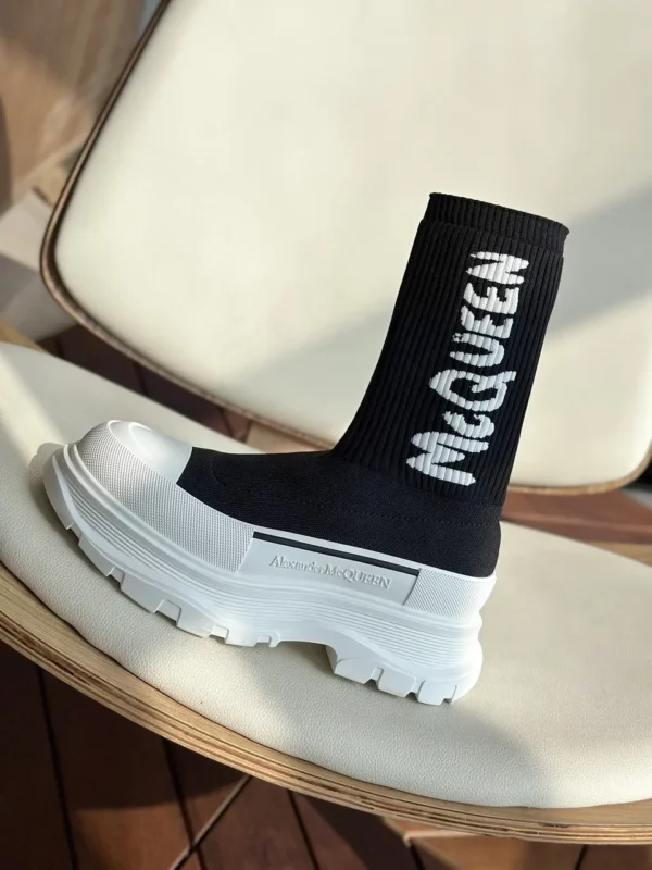 Alexander MCQueen shoes - Replica shoes