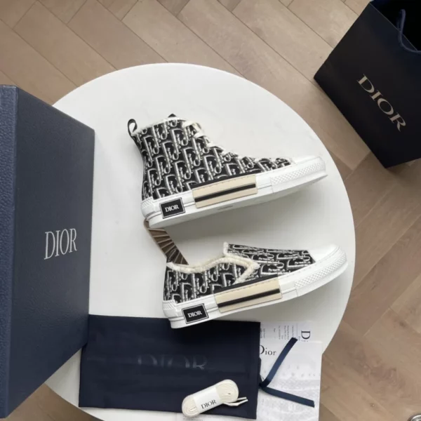 Dior shoes - Reps shoes