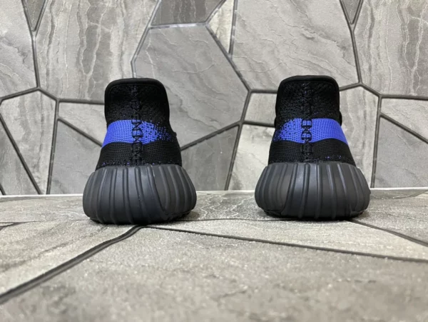 Yeezy shoes - Reps shoes