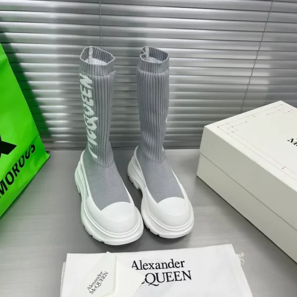 Alexander MCQueen shoes - Replica shoes