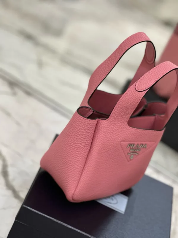 Prada bag - rep bags