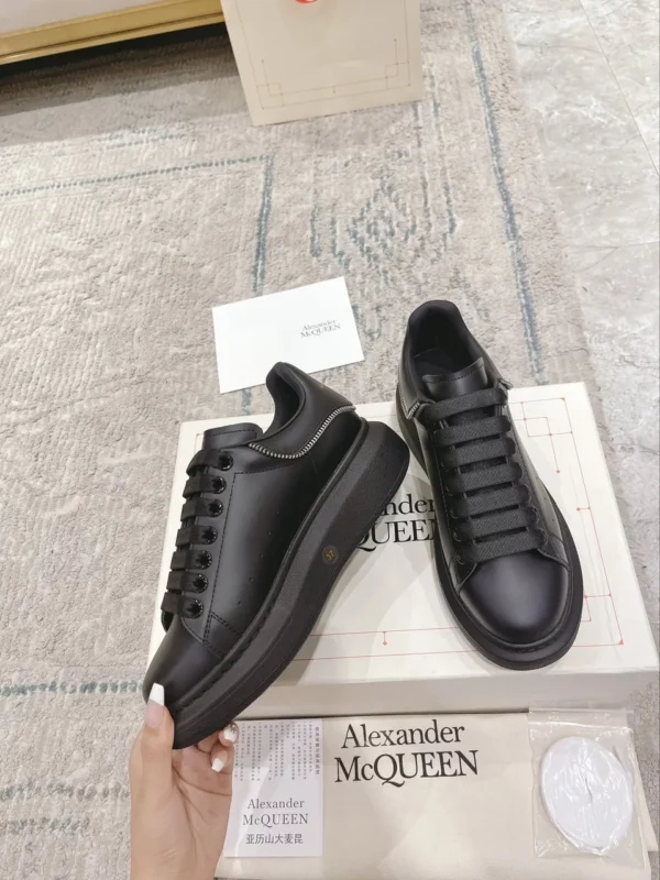 Alexander MCQueen shoes - rep shoes