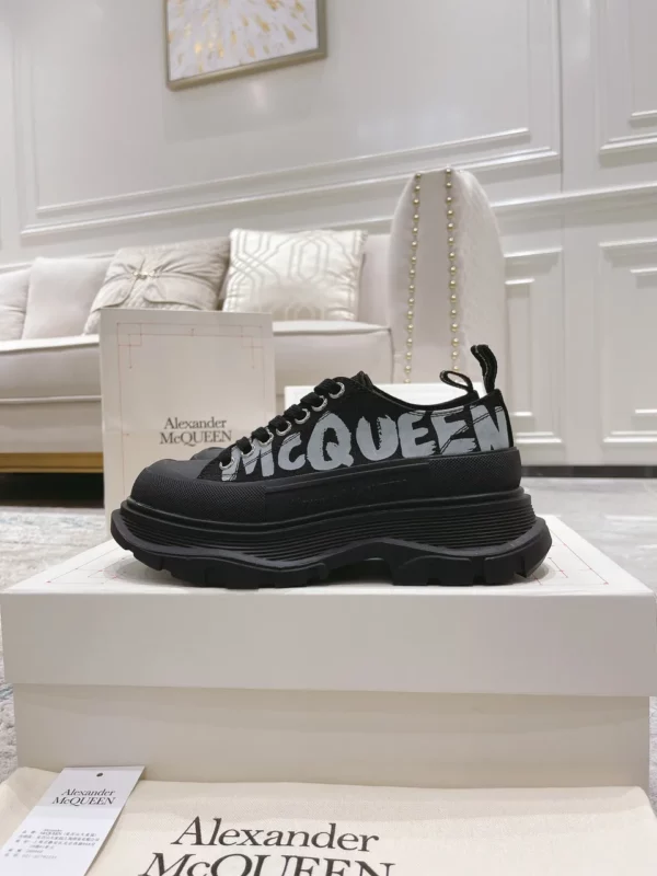 Alexander MCQueen shoes - rep shoes