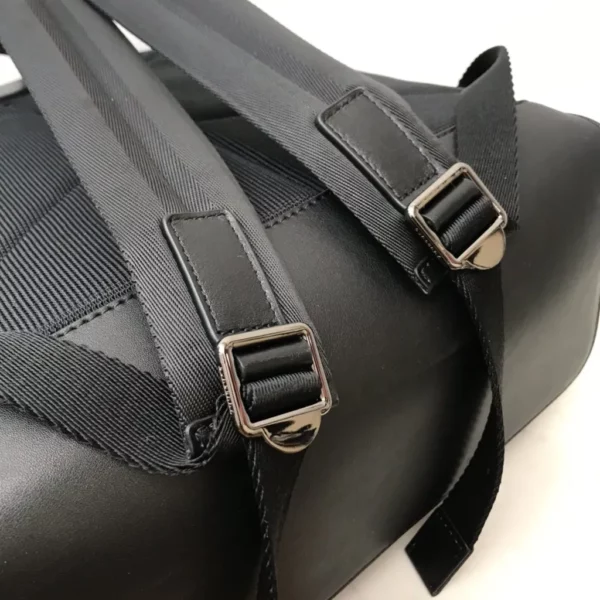 Burberry bag - rep bags