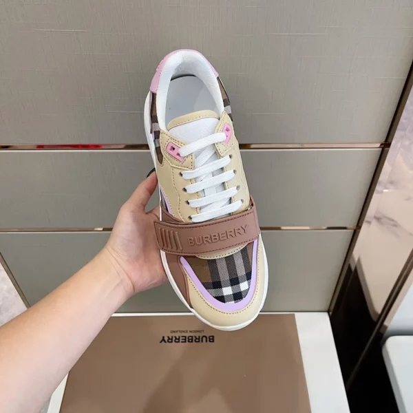 Burberry shoes - Reps shoes