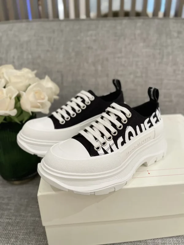 Alexander MCQueen shoes - rep shoes