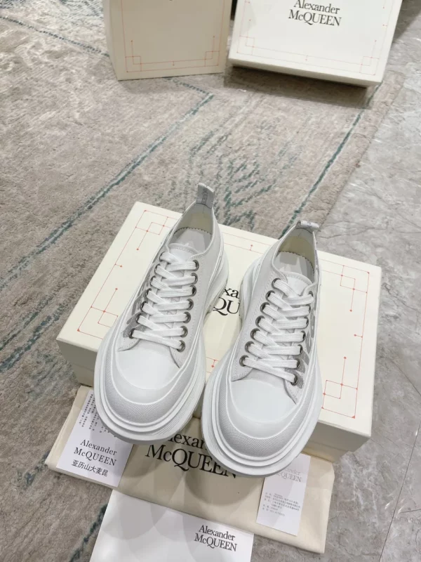 Alexander MCQueen shoes - rep shoes