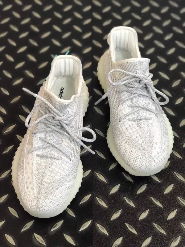 Yeezy shoes - Replica shoes