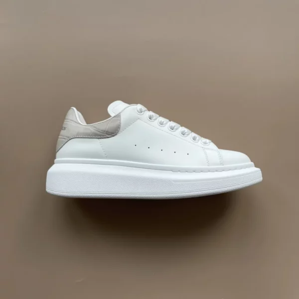 Alexander MCQueen shoes - Reps shoes