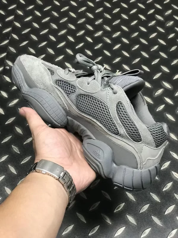 Yeezy shoes - Replica shoes