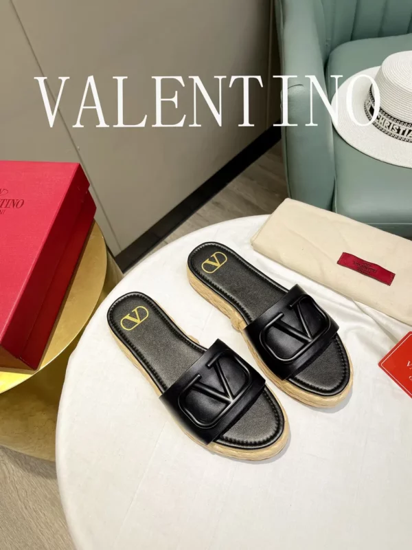 Valentino shoes - Replica shoes