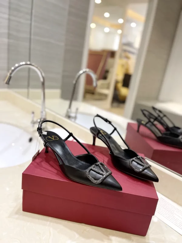 Valentino shoes - Replica shoes