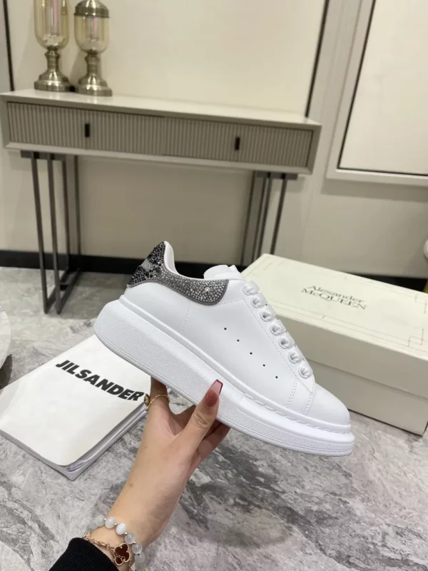 Alexander MCQueen shoes - Replica shoes