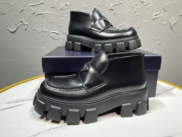 Prada shoes - rep shoes