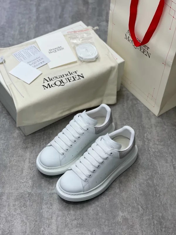 Alexander MCQueen shoes - Reps shoes